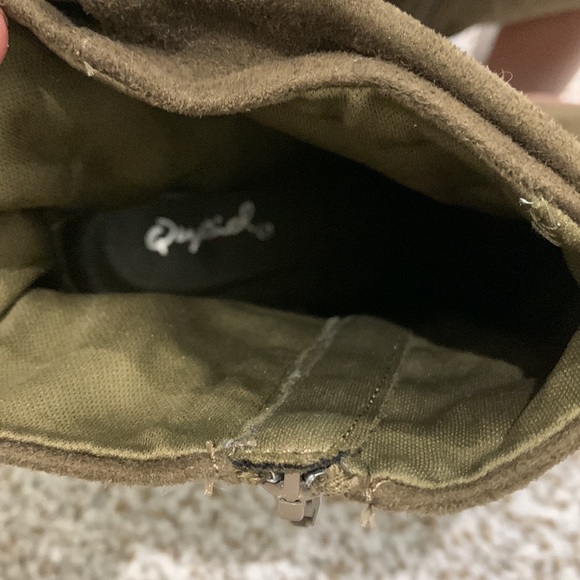 Never worn womens qupid boots size 8.5 - Picture 4 of 5